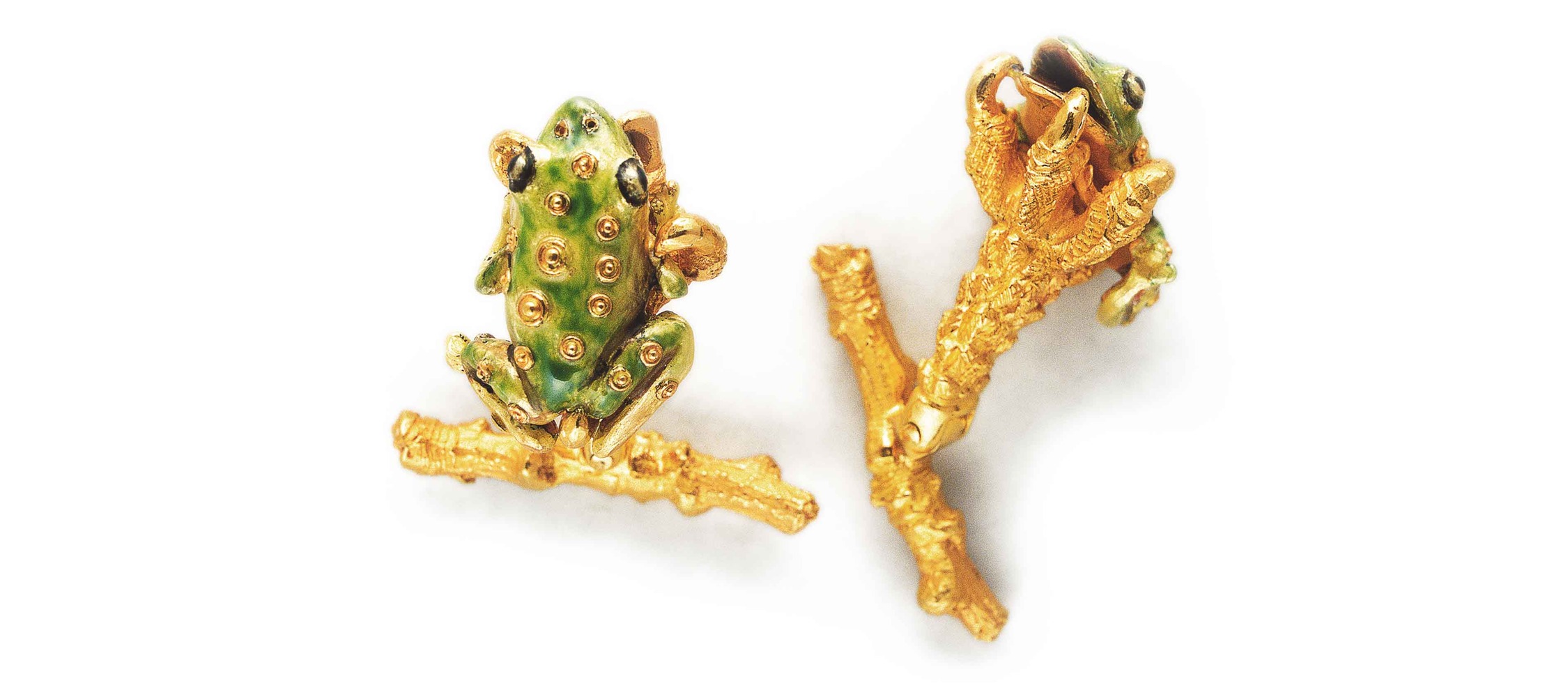 Eagle Claws With Frogs